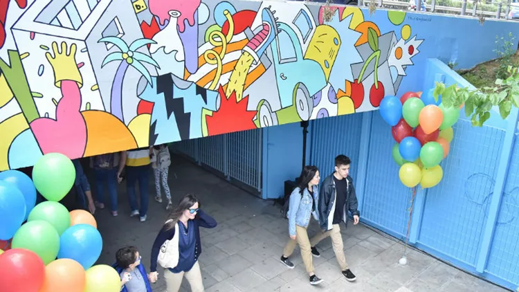 Πώς ο ΟΠΑΠ έβαλε χρώμα και διασκέδαση σε μία υπόγεια διάβαση